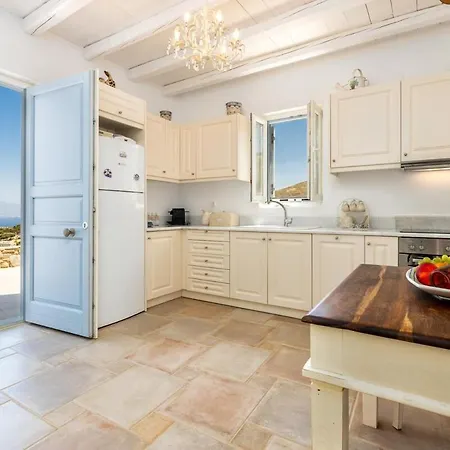 Villa Orizon Naousa (Paros)